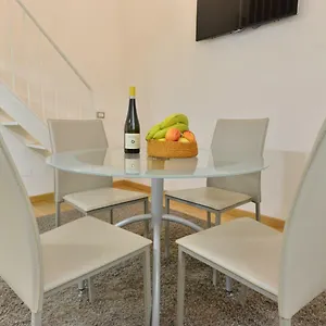 Izzhome Full Center Cozy Appartamento